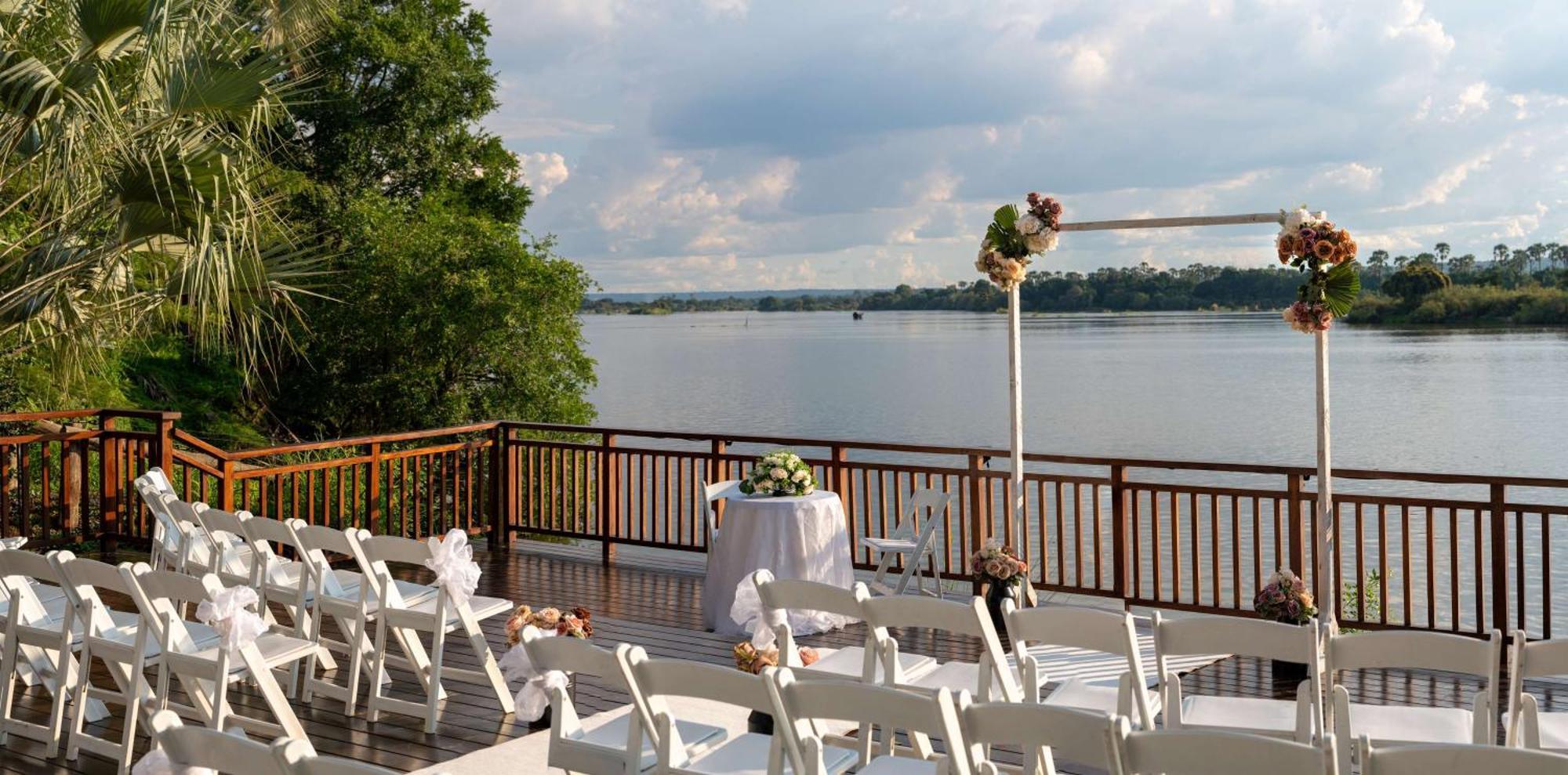 Radisson Blu Mosi-Oa-Tunya Livingstone Resort Exterior photo